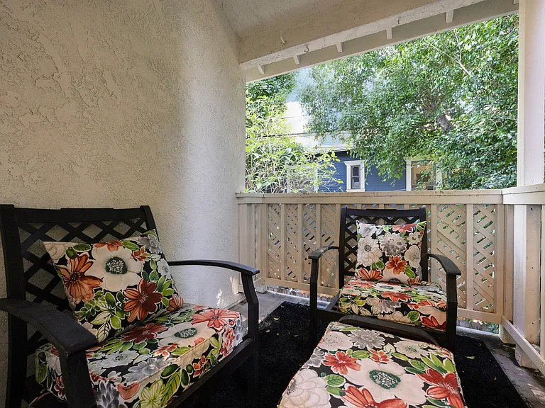 348 Molino Ave — Photo 25