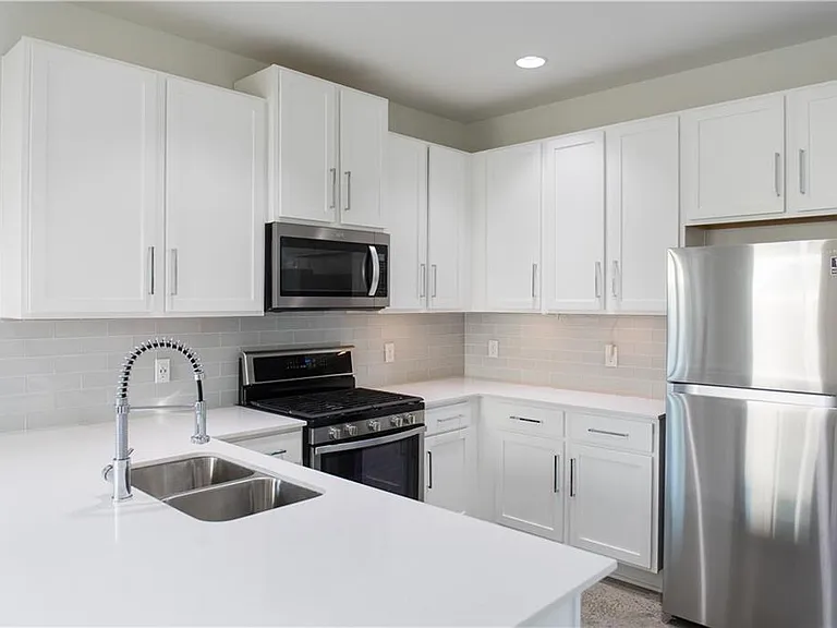 3415 Dalton St #B — Photo 11