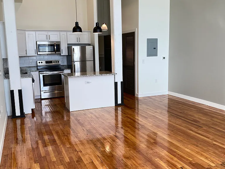 Imperial Lofts — Photo 21