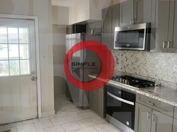 1041 N 4th St, Reading, PA 19601