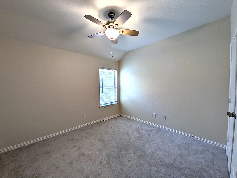 9324 Bronze Meadow Dr — Photo 15
