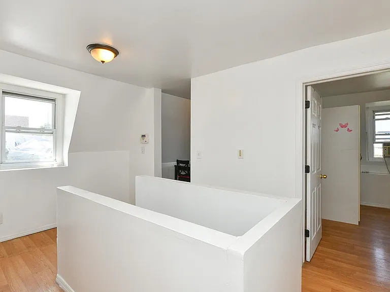 3709 Kennedy Blvd #4 — Photo 4