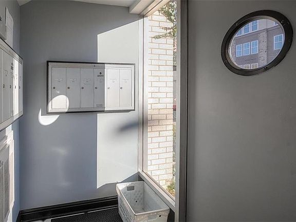 3rd image of 4516 Broadway Blvd #303