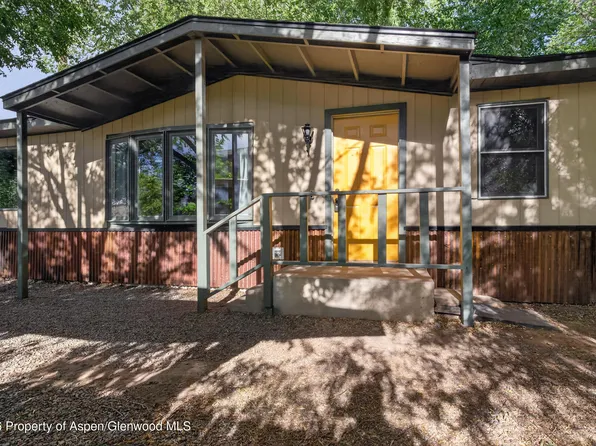 215 S 7th St, Rifle, CO 81650