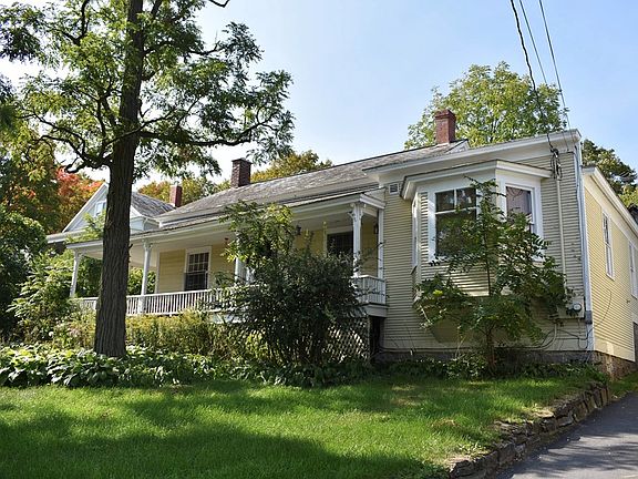 2nd image of 2259 Lake Shore Rd
