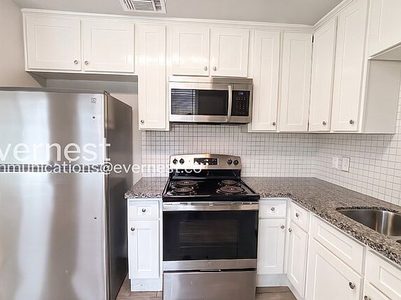 5th image of 16211 Corsair Rd