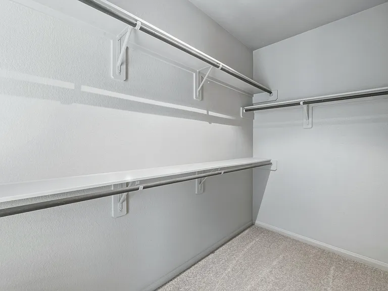 Walk-In Closet (Plan 3191)
