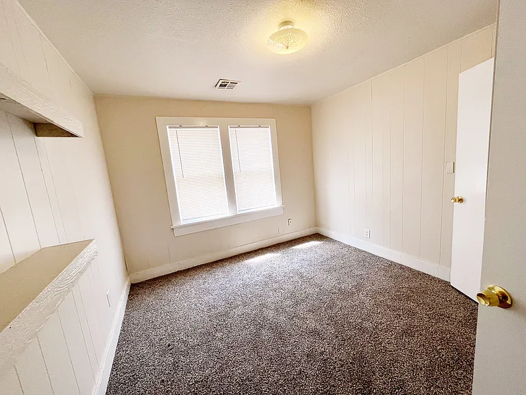 5008 N College Ave — Photo 7
