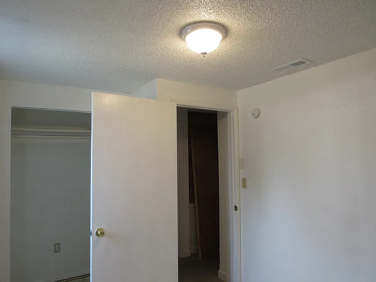 5435 N Morton St — Photo 12