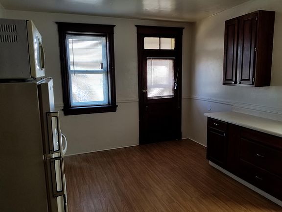 2nd image of 4654 Michigan Ave Fl 2nd