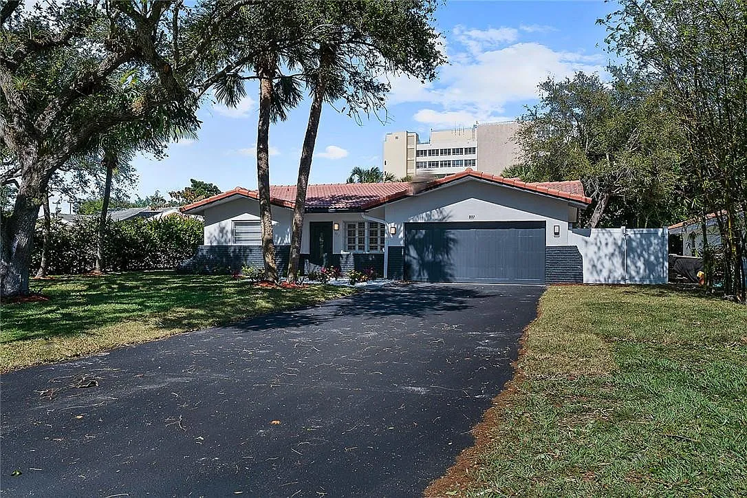 3 bed, 2.0 bath, $7,000 — Photo 1