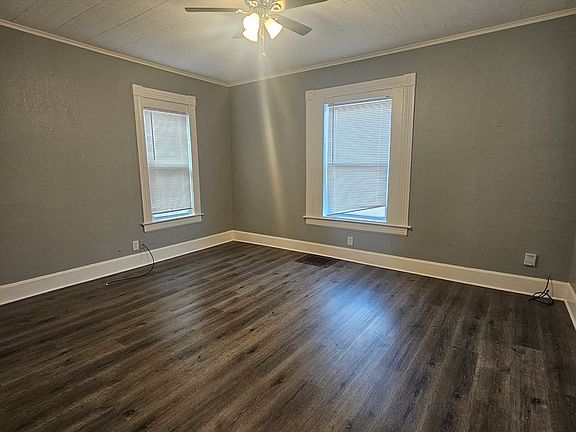 5th image of 537 W 16th St