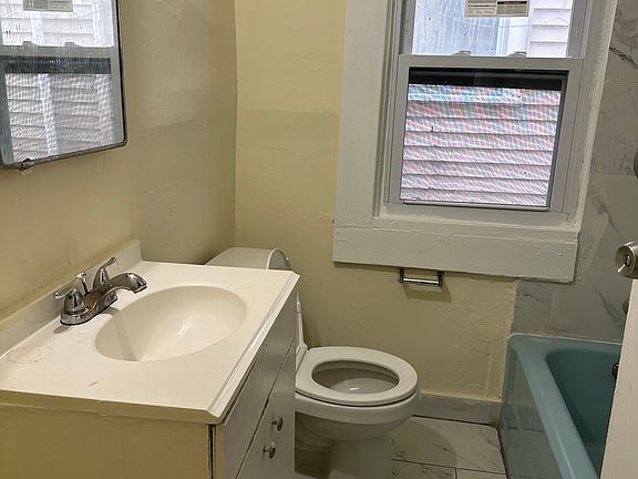 5th image of 685 Lasalle Ave #1