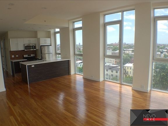 5th image of 31 Kosciuszko St APT 9A