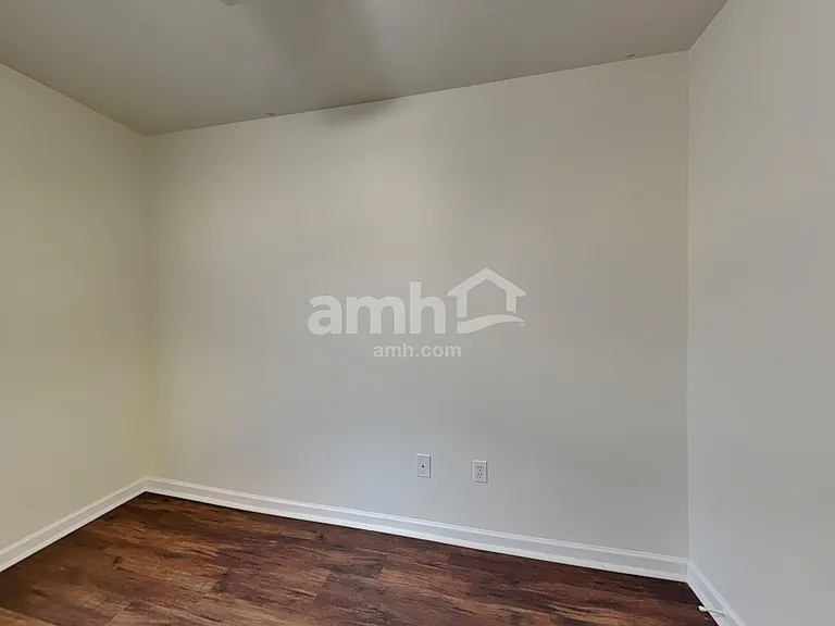 201 Cassidy Ct — Photo 11