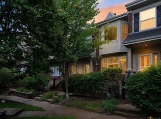 8052 Golden Valley Rd, Golden Valley, MN 55427