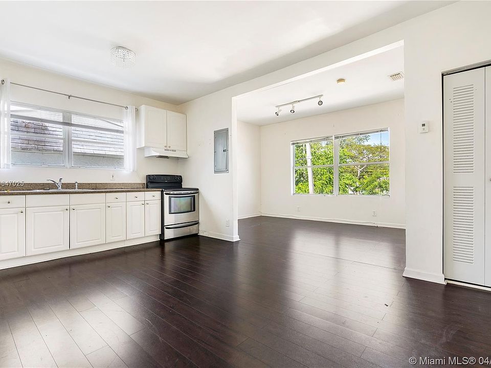 1st image of 576 NE 63rd St APT 1