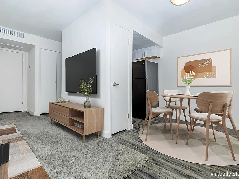 Palisade Park Aparments — Photo 29