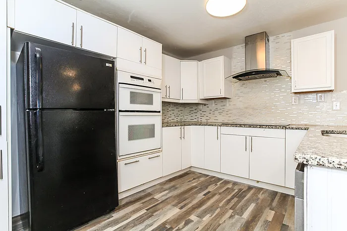 9153 Yorkridge Dr — Photo 6