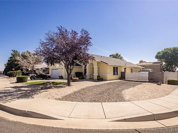 2nd image of 3924 Lindsey Ave