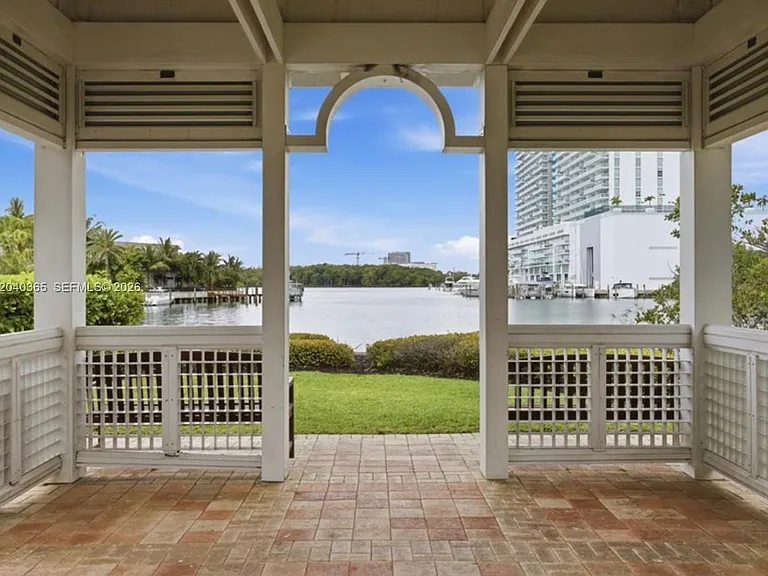 16500 Collins Ave #1856 — Photo 45