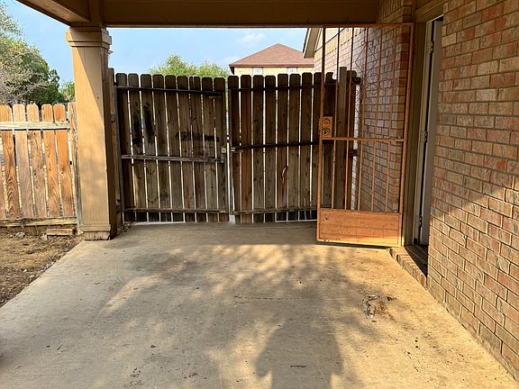 3rd image of 113 Carter Dr