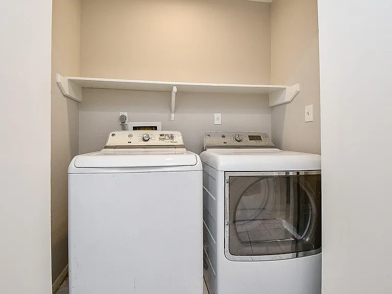 11411 Pepperdine Ln — Photo 27