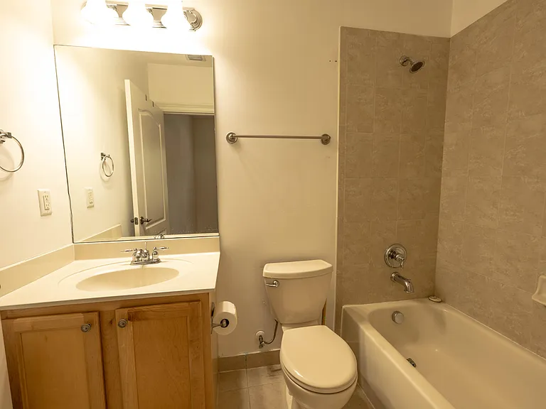 530 S Federal Hwy #8 — Photo 10