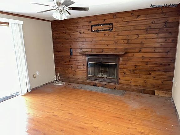 3rd image of 204 W 30th St