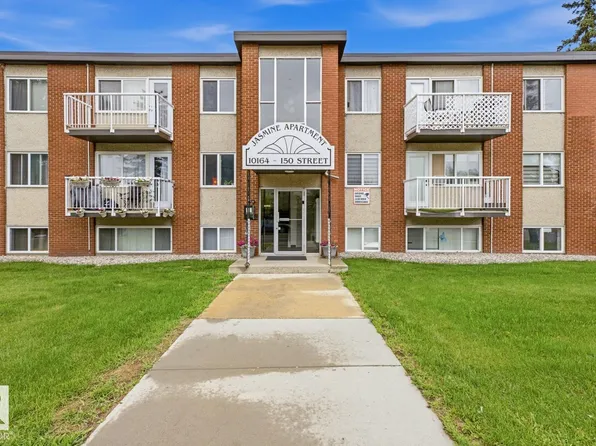 10164 150th St NW #15, Edmonton, AB T5P 1P1