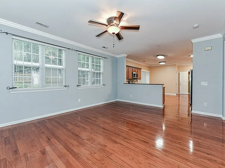 17201 Commons Crossing Dr — Photo 17