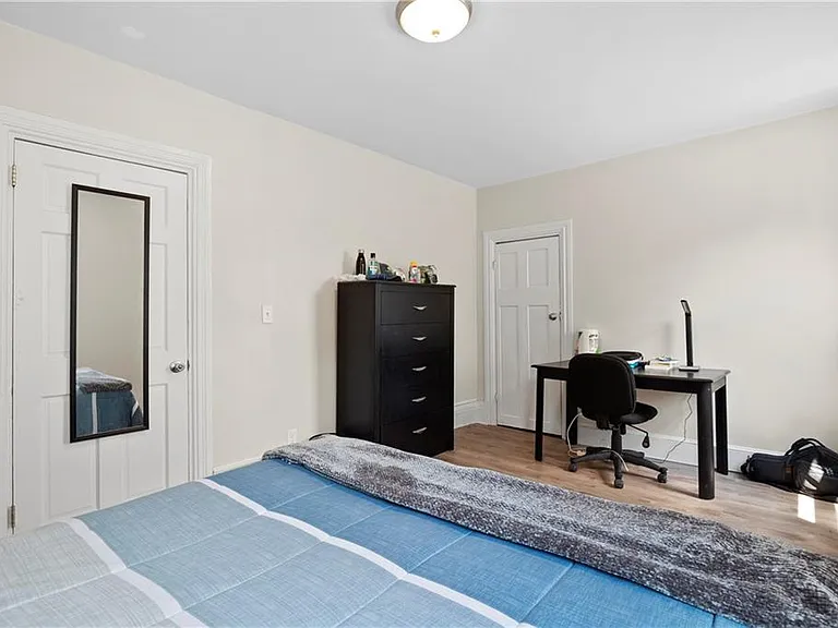 16 Governor St #1 — Photo 7