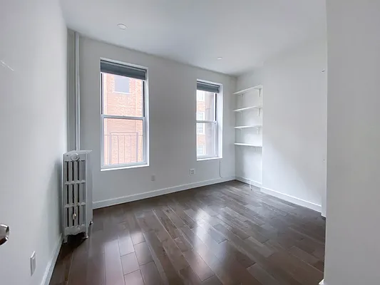 Rented by Kahen Properties | media 14