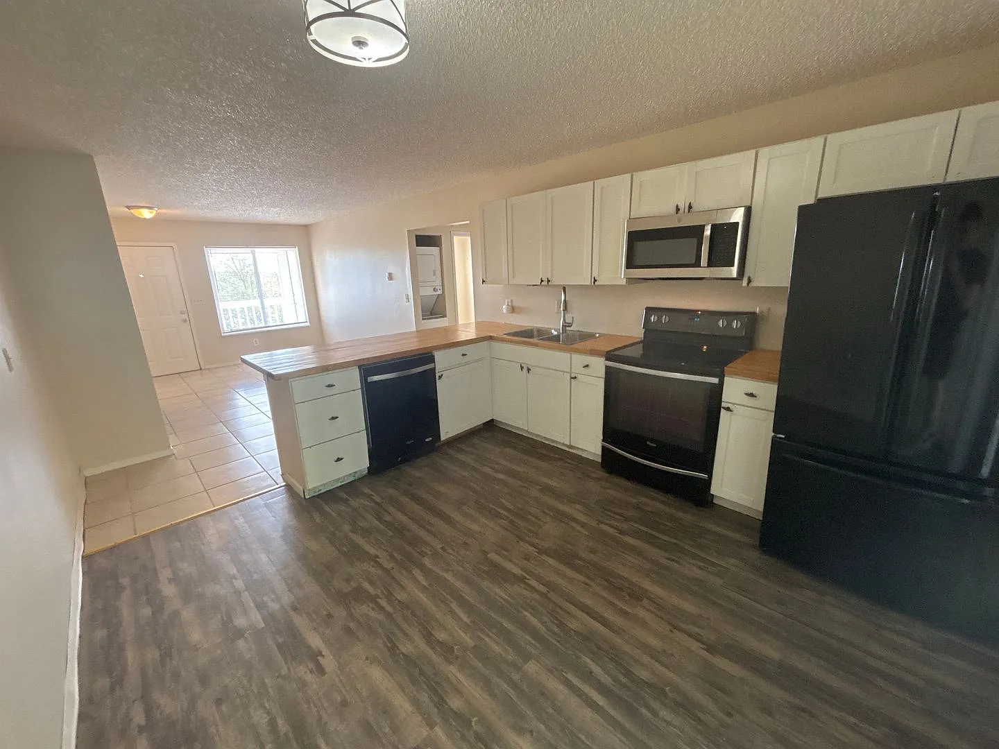 2906 Straus Ln #D | 1 Month Free - 2 Bed/ 1 Bath In Colorado Springs! — Photo 1