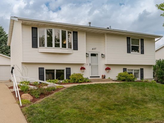 827 44th Ave NW, Rochester, MN 55901