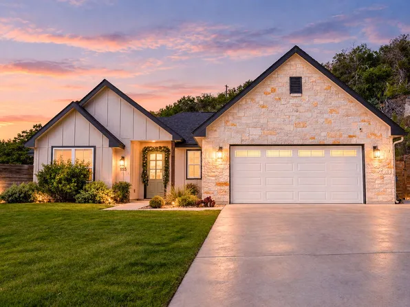1105 Victory Ln, Kerrville, TX 78028