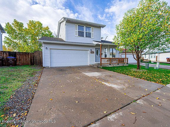 2nd image of 2275 Meadow Cir