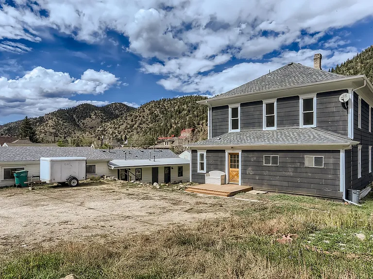 2545 Miner St — Photo 25