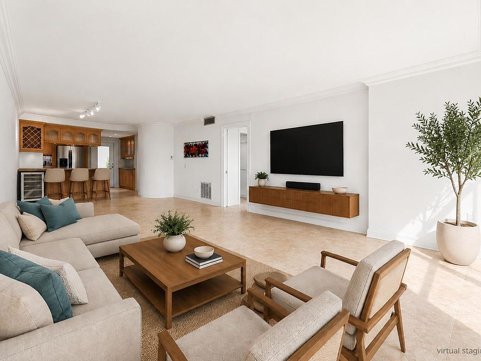 1st image of 2731 NE 14th St Causeway #115
