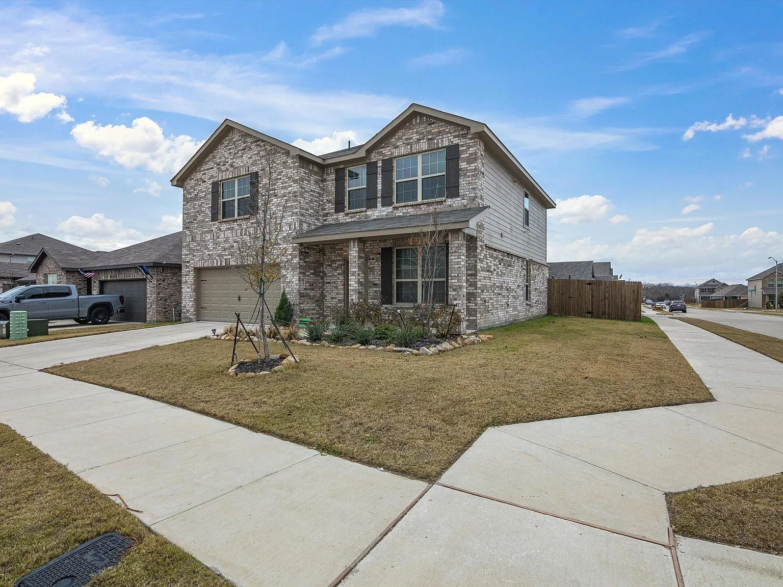 4 bed, 2.5 bath, 2602 sqft, $2,750 — Photo 3
