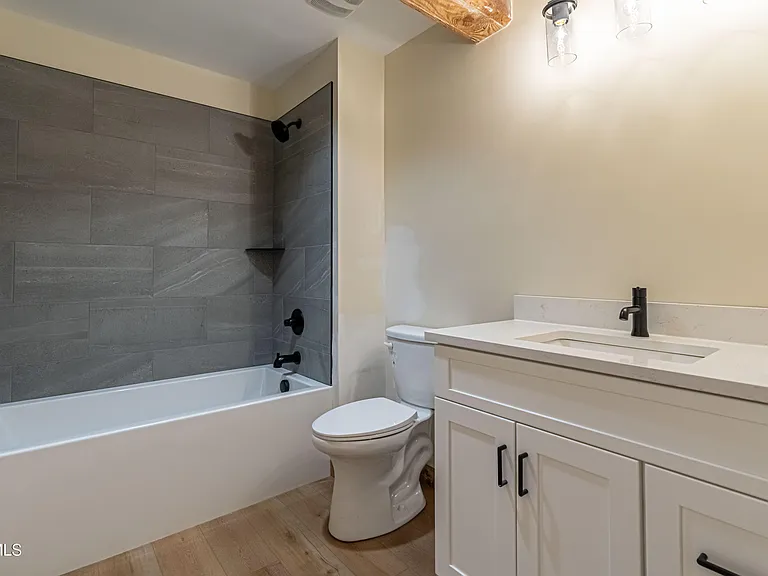 453 E Main St #200 — Photo 10