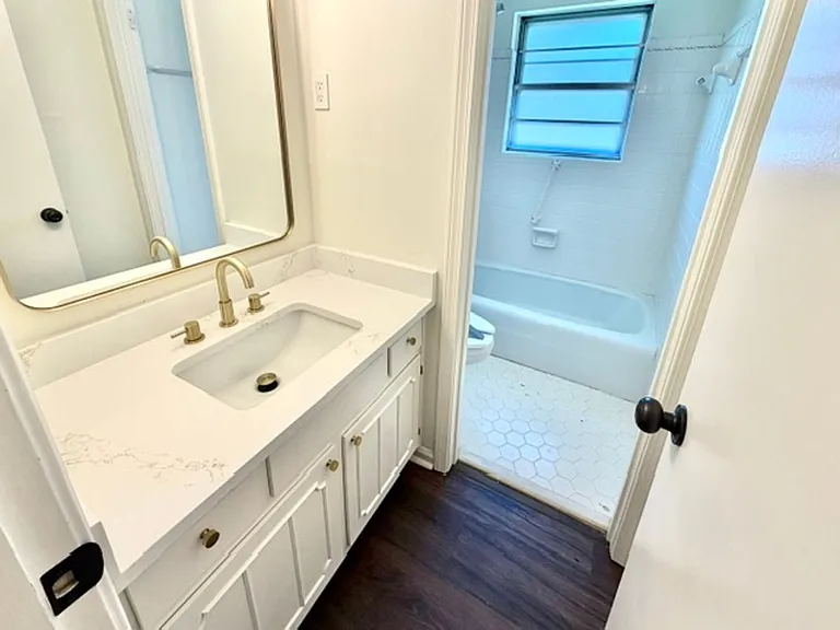5673 Longacre Ave — Photo 11