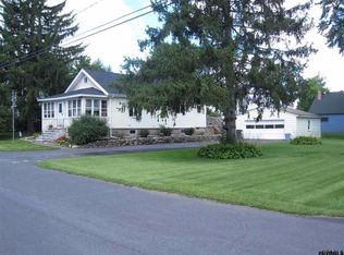 10 Wisconsin Ave, Rensselaer, NY 12144