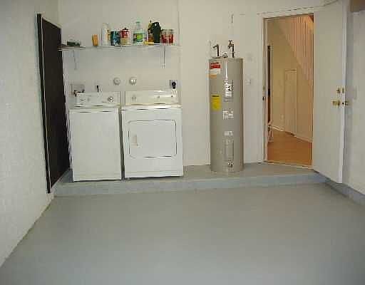 One Car Garage w/ Washer & Dryer