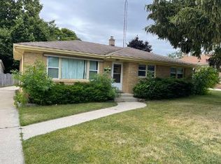 1026 Ohio St, Racine, WI 53405