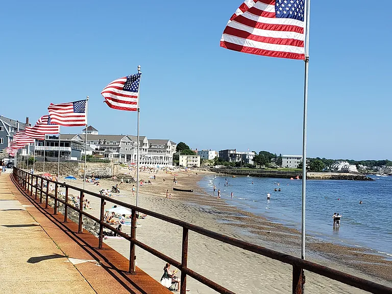 Walk to the harbor.