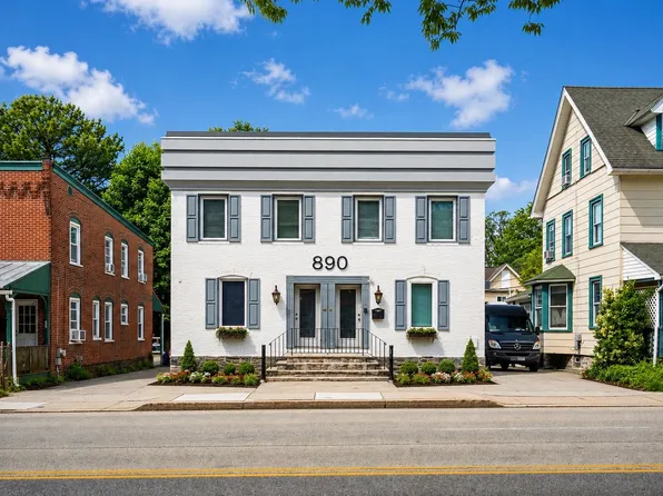 890 County Line Rd #1, Bryn Mawr, PA 19010