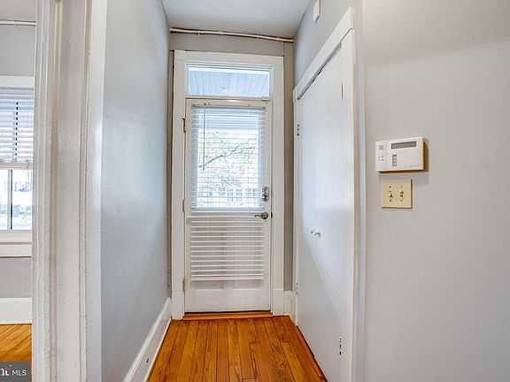 3rd image of 313 Wolfe St