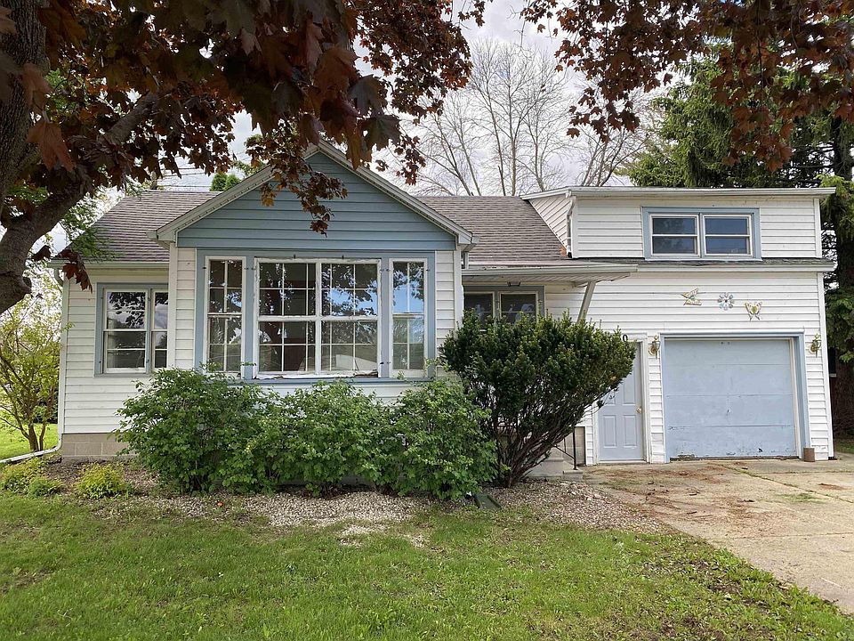 1st image of 530 E Merrill Ave