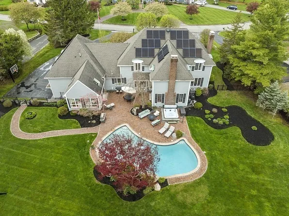 72 Campion Rd, North Andover, MA 01845